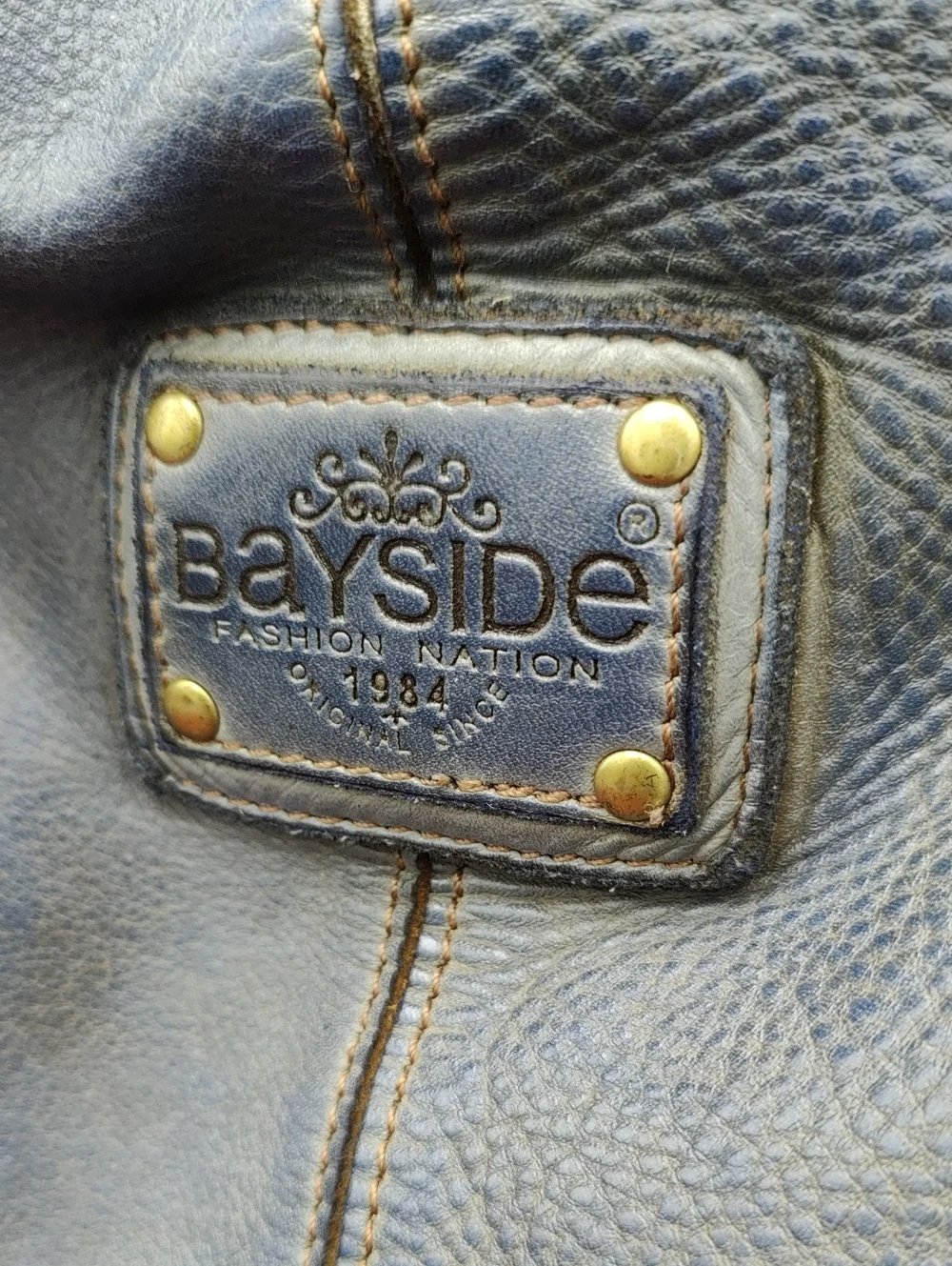 Lusher Ginevra Bayside 84 Distressed Leather Hobo